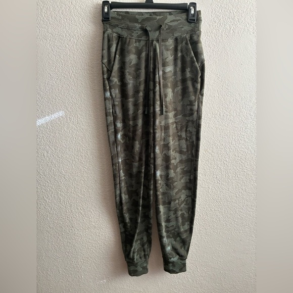 Lululemon Ready to Rulu Jogger 29” Heritage Camo Dark Olive Green Twill 2 - Picture 4 of 13